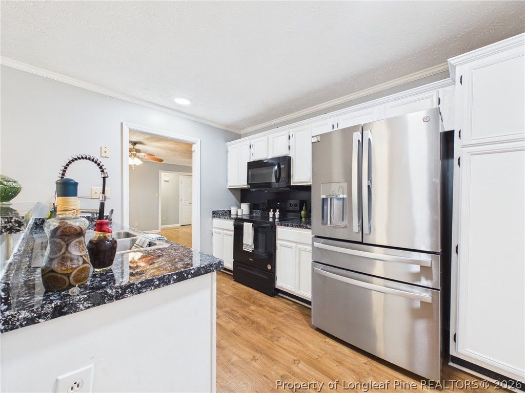 212 Fair Oaks Drive, Fayetteville, NC 28311 — photo 15