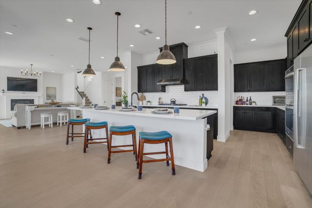 2495 Kruip Ct, Lathrop, CA 95330