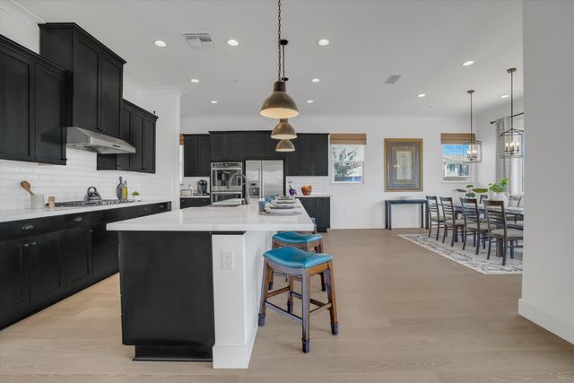 2495 Kruip Ct, Lathrop, CA 95330