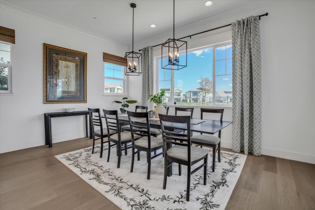 2495 Kruip Ct, Lathrop, CA 95330