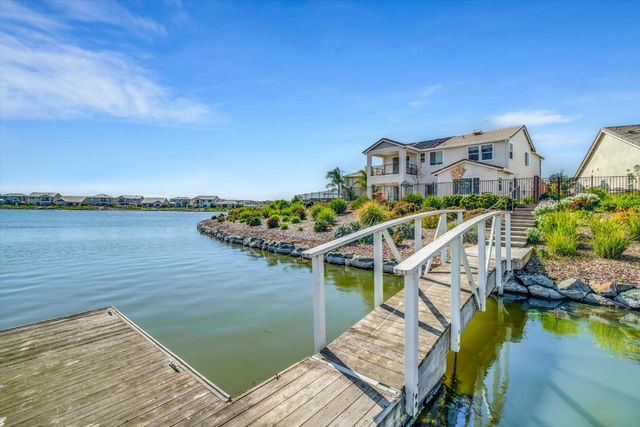 2495 Kruip Ct, Lathrop, CA 95330