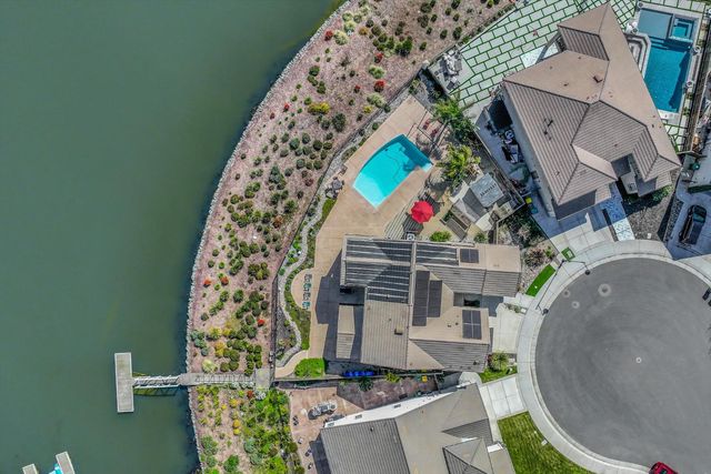 2495 Kruip Ct, Lathrop, CA 95330