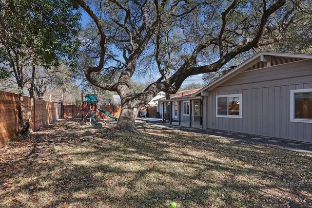 8610 MESA DR, Austin, TX 78759