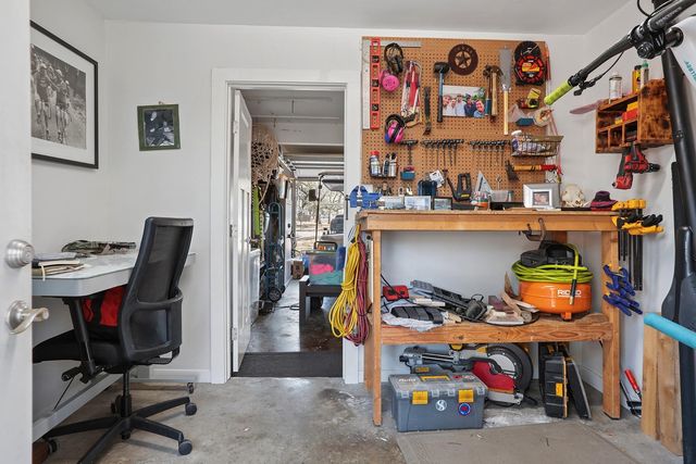 8610 MESA DR, Austin, TX 78759