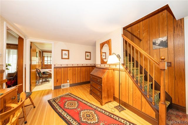 7587 Back Creek Road, Boston, NY 14075