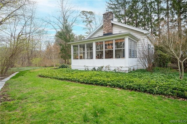 7587 Back Creek Road, Boston, NY 14075