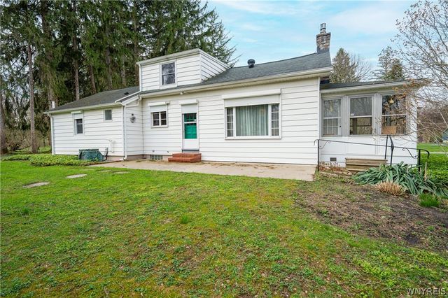 7587 Back Creek Road, Boston, NY 14075