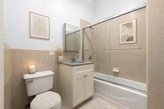 4502 Ditmars Blvd Apt 515, New York City, NY 11105