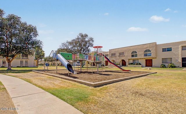 2046 W HAZELWOOD Parkway, Phoenix, AZ 85015
