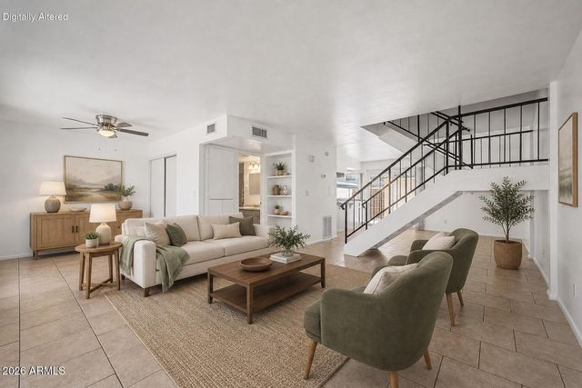 2046 W HAZELWOOD Parkway, Phoenix, AZ 85015
