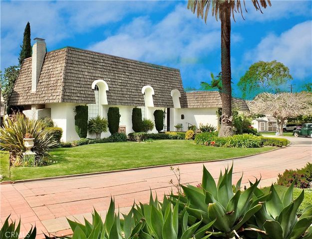 42 La Linda, Long Beach, CA 90807