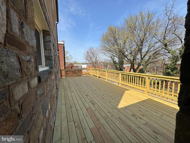 1108 44TH PL SE, Washington, DC 20019