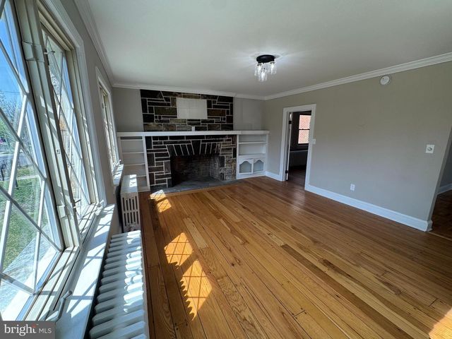 1108 44TH PL SE, Washington, DC 20019