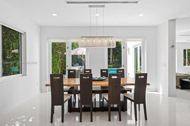 2317 N Atlantic Boulevard, Fort Lauderdale, FL 33305