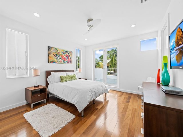 2317 N Atlantic Boulevard, Fort Lauderdale, FL 33305