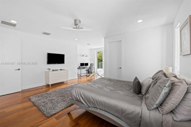 2317 N Atlantic Boulevard, Fort Lauderdale, FL 33305