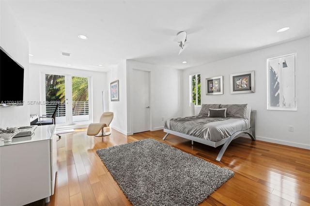 2317 N Atlantic Boulevard, Fort Lauderdale, FL 33305