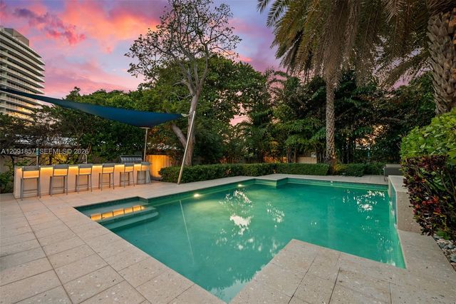 2317 N Atlantic Boulevard, Fort Lauderdale, FL 33305