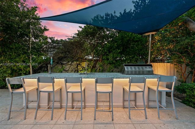 2317 N Atlantic Boulevard, Fort Lauderdale, FL 33305