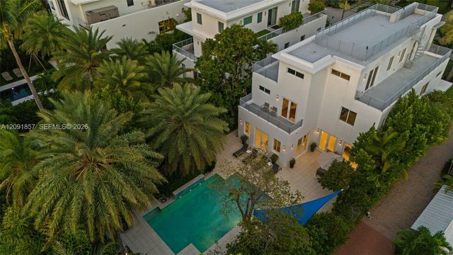 2317 N Atlantic Boulevard, Fort Lauderdale, FL 33305