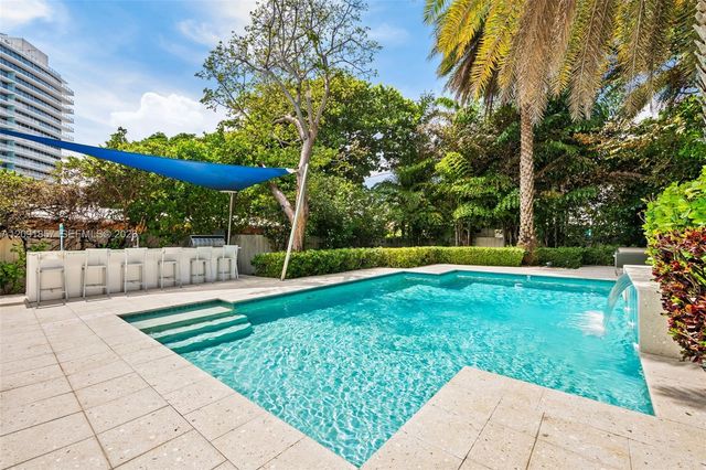 2317 N Atlantic Boulevard, Fort Lauderdale, FL 33305