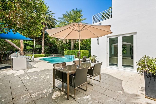 2317 N Atlantic Boulevard, Fort Lauderdale, FL 33305