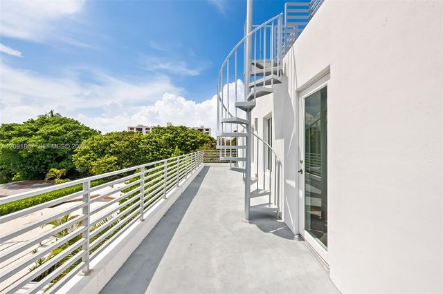 2317 N Atlantic Boulevard, Fort Lauderdale, FL 33305