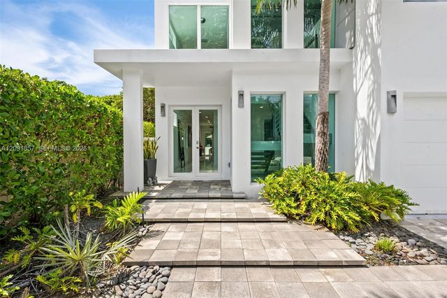 2317 N Atlantic Boulevard, Fort Lauderdale, FL 33305