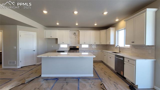 10651 Wolf Lake Drive, Colorado Springs, CO 80924