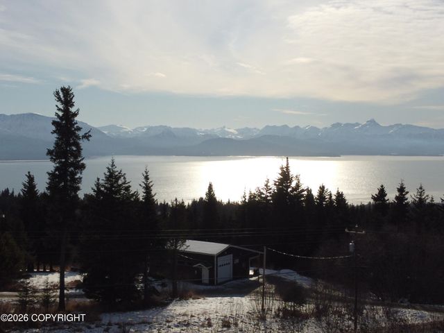 53480 E End Road, Homer, AK 99603