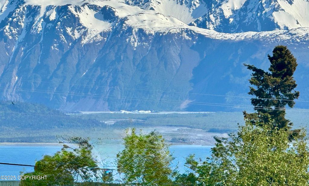 53480 E End Road, Homer, AK 99603