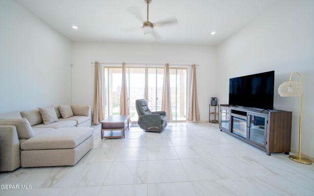 7417 Enchanted Point Drive, El Paso, TX 79911
