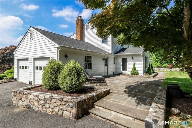 21 White Pine Drive, Brookfield, CT 06804