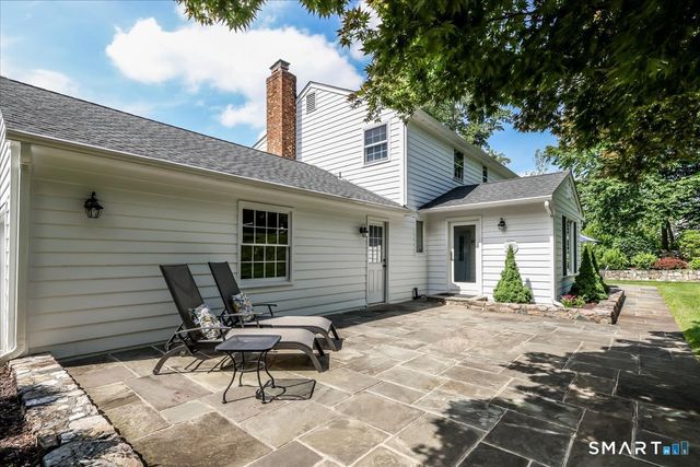 21 White Pine Drive, Brookfield, CT 06804