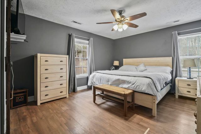 4040 Longleaf Ln., Murrells Inlet, SC 29576