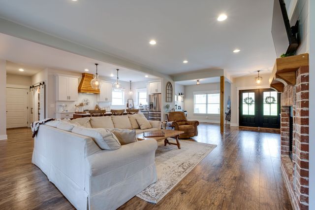 1227 Stayton Road, Cumberland Furnace, TN 37051