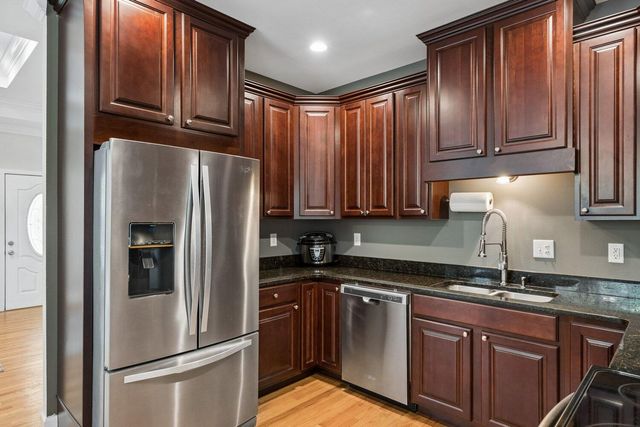 1102 S Main Street, Summerville, SC 29483