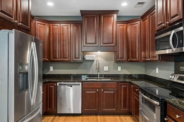 1102 S Main Street, Summerville, SC 29483
