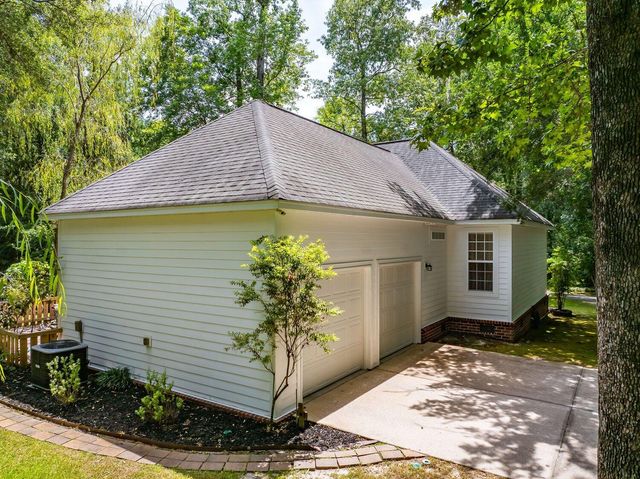 1102 S Main Street, Summerville, SC 29483