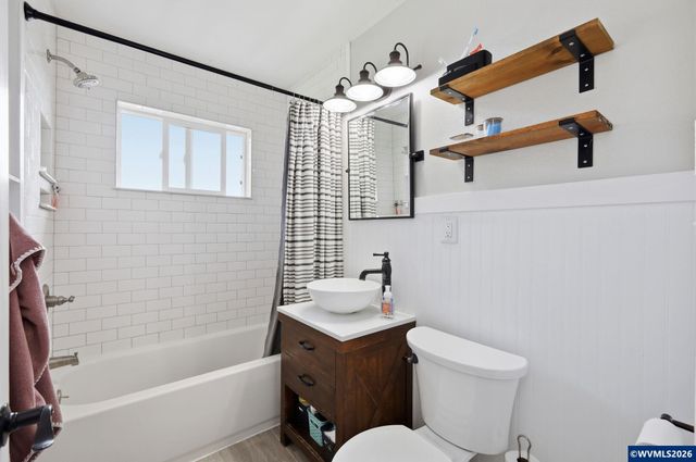 6700 NE Pettibone Dr, Corvallis, OR 97330