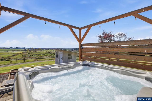 6700 NE Pettibone Dr, Corvallis, OR 97330