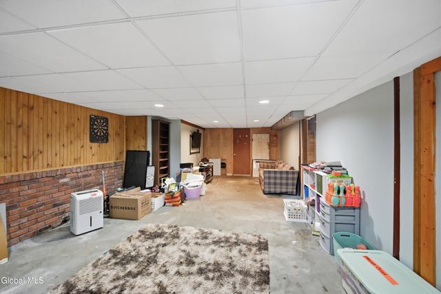 34 Mountainview Avenue, Albany, NY 12208