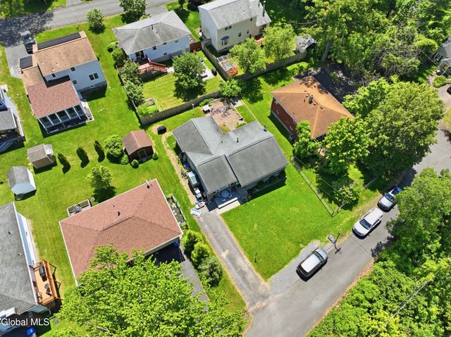 34 Mountainview Avenue, Albany, NY 12208