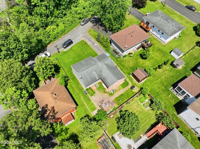 34 Mountainview Avenue, Albany, NY 12208