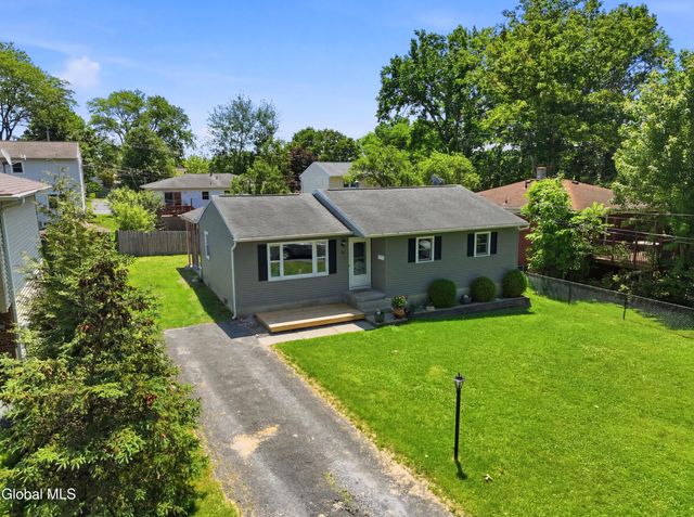 34 Mountainview Avenue, Albany, NY 12208