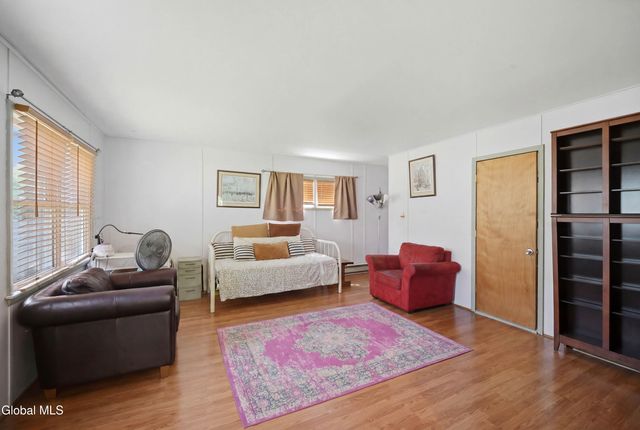 34 Mountainview Avenue, Albany, NY 12208