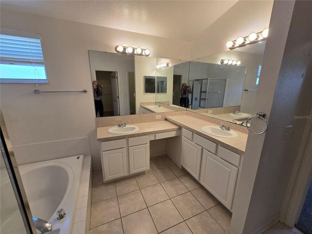 24505 LANDING DRIVE, Lutz, FL 33559