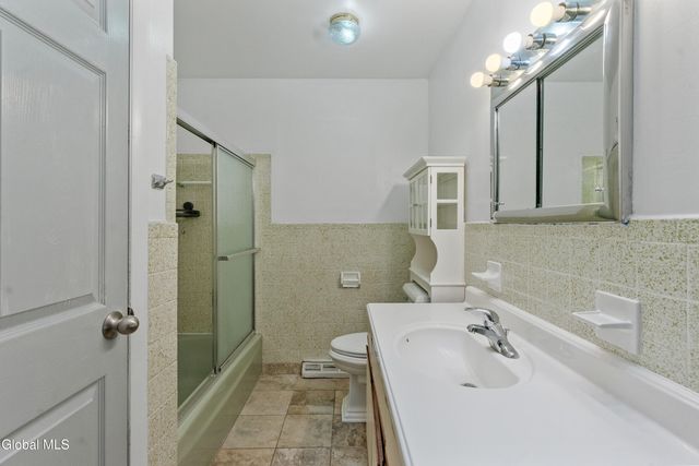 53 Eberle Road, Colonie, NY 12110