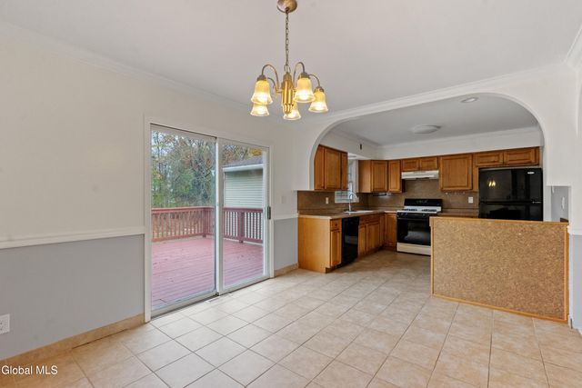 53 Eberle Road, Colonie, NY 12110