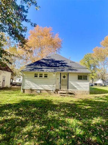 105 N Elm Street, Monett, MO 65708